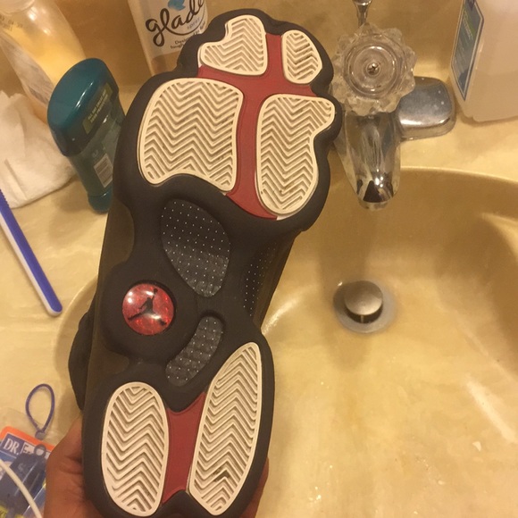 Air Jordan Retro 13’s Olives - Picture 2 of 6